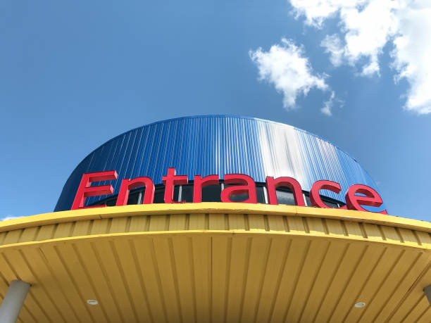 istock Entrance of a modern building 1162251824