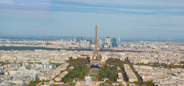istock Eiffel Tower and Paris cityscape 1162391538