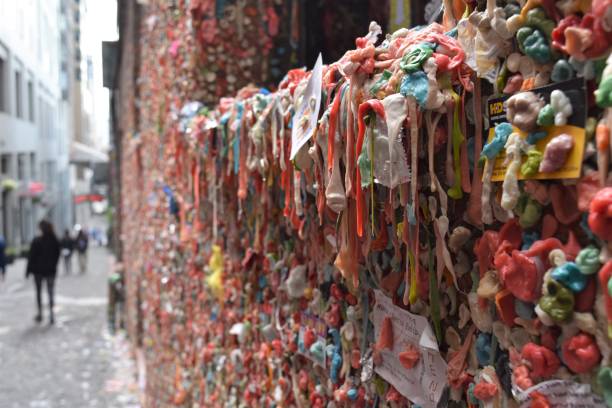 istock Seattle Gum Wall tourist stop 1162456959
