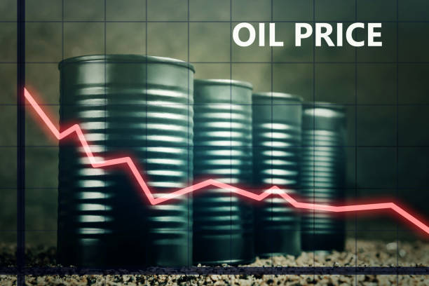 幾桶石油和一個紅色圖表下降 - 油價下跌的概念 - opec 個照片及圖片檔