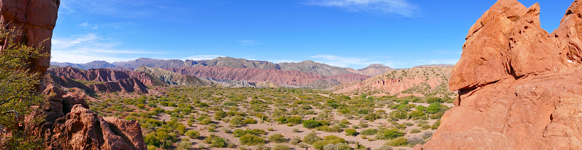 Formaciones rocosas en la cordillera Canon Del Inca, Tupiza Chichas, Andes, Suroeste de Bolivia, América del Sur photo