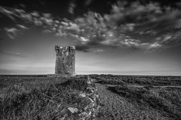 istock Knockadoon Watch Tower in Black and White 1162587285