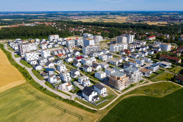 residential neighborhood from above - building place imagens e fotografias de stock