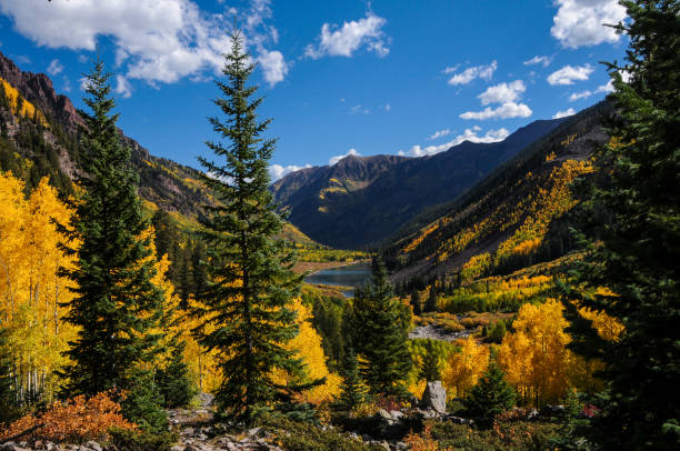 istock Colorado Maroon Bells - View Back to Maroon Lake 1162649082