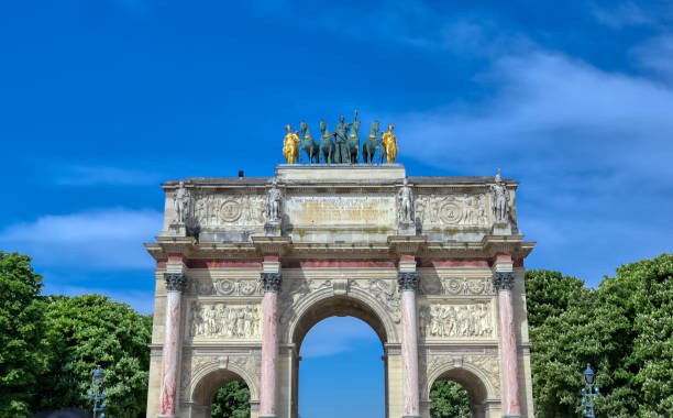 istock Arc de Triomphe du Carrousel located in Paris, France 1162663441