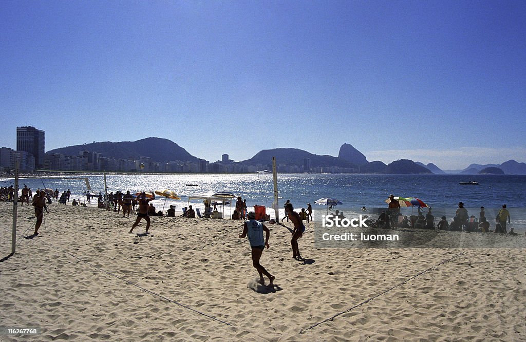 Copacabana Beach - Foto de stock de Juego de vóleibol libre de derechos