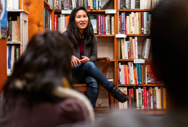 istock Book group meeting at a bookstore 1162697973