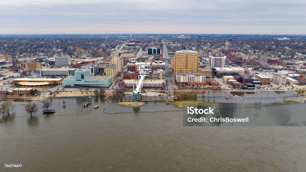 Flooding on the Mississippi Downtown Waterfront in Davenport Iowa The flooding continues all across the midwest and indeed here in Davenport in 2019 Flood Stock Photo