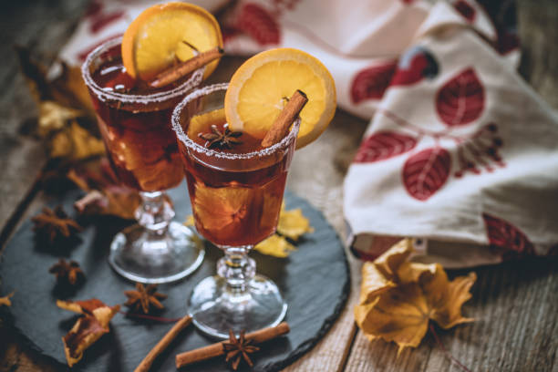 autumn mulled wine with juicy orange and spices - fruit freshness tree foods and drinks imagens e fotografias de stock