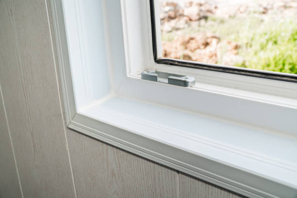 istock Established new white window sill indoors 1162742539