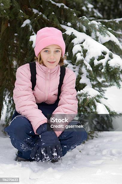 Foto de Adolescente Na Neve e mais fotos de stock de Adolescente - Adolescente, Adolescência, Alegria