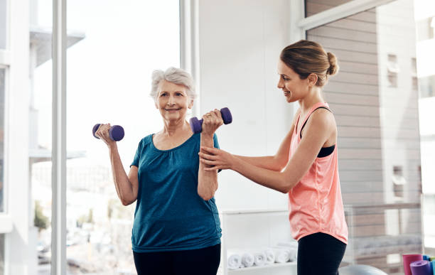 istock Giving her client a boost of motivation 1162793045