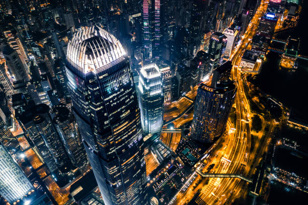 view of the hong kong at night - torre de alta imagens e fotografias de stock