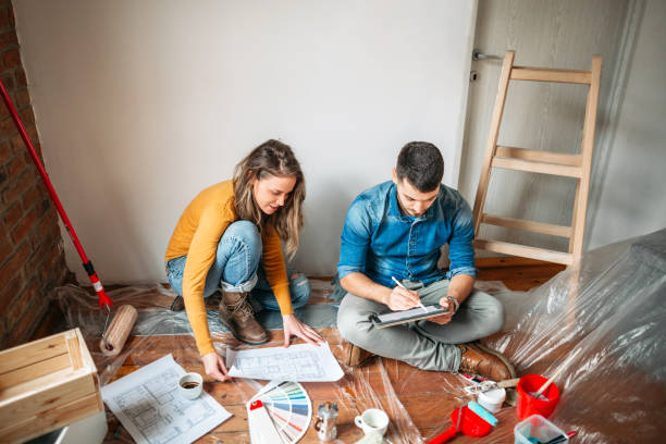 istock Planning home investments 1162819785
