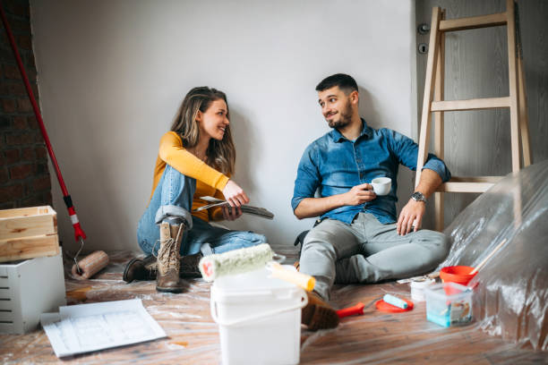 istock Planning home investments 1162821997