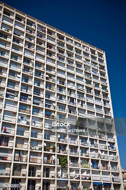 Апартаменты Здания — стоковые фотографии и другие картинки Марсель - Марсель, Внешний вид здания, Жилое здание
