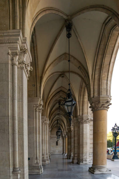 オーストリア、ウィーン。ウィ��ーン市役所(市役所) ※詳細はこちら - colonnade column architecture austria ストックフォトと画像