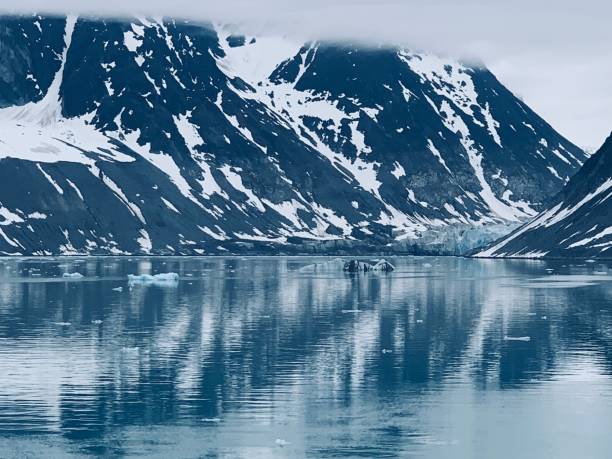 istock Magdalenafjorden in Svalbard 1162851384