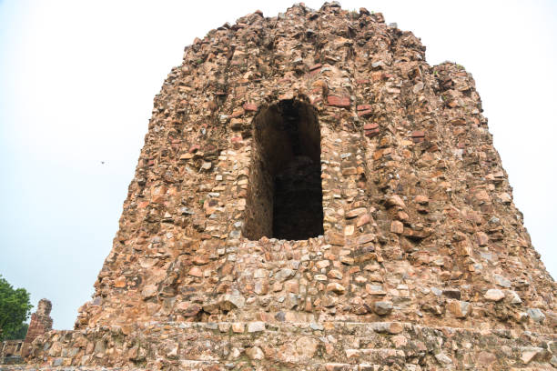 istock Alai Minar in Delhi 1162974455