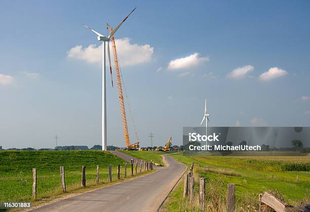Turbina Eólica Em Construção - Fotografias de stock e mais imagens de Agricultura - Agricultura, Alto - Descrição Física, Ao Ar Livre