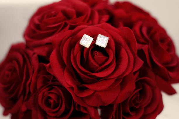 istock Red Rose & Jewelry 1163172318