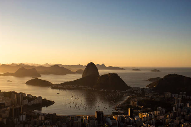 dawn in the city of rio de janeiro - urca imagens e fotografias de stock