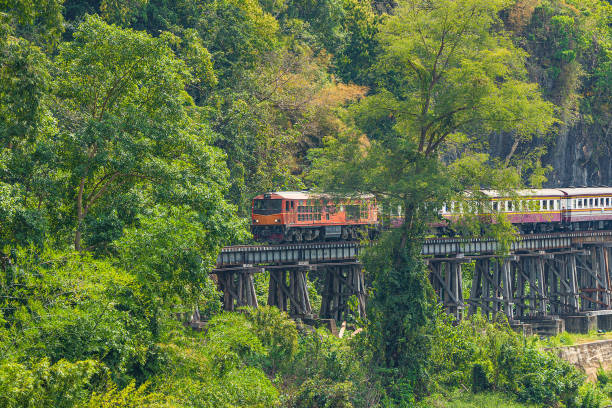 칸차나부리 주, 기관차, 증기 기관차, 태국, 기차, 죽음의 철도 - burma railway 뉴스 사진 이미지