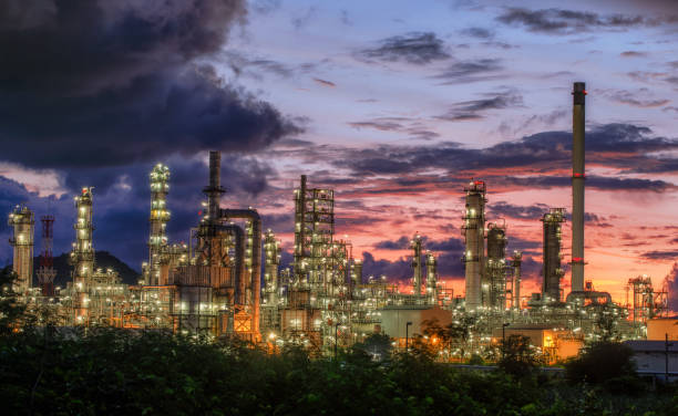 istock Oil refinery at twilight 1163246420