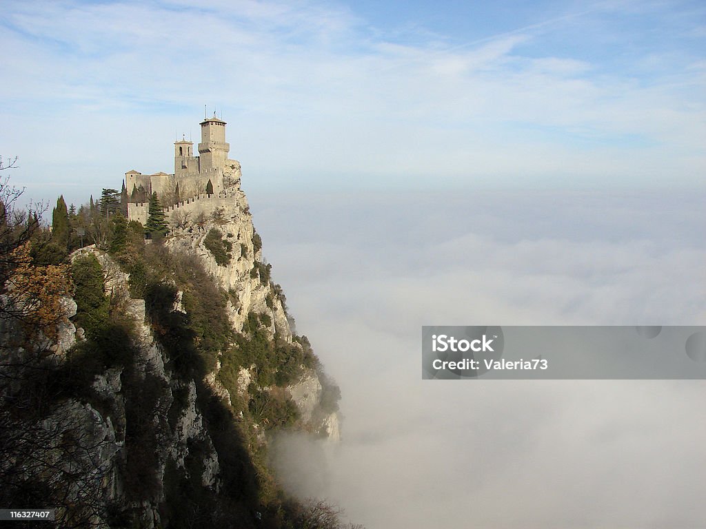 San Marino in den Wolken - Lizenzfrei San Marino Stock-Foto