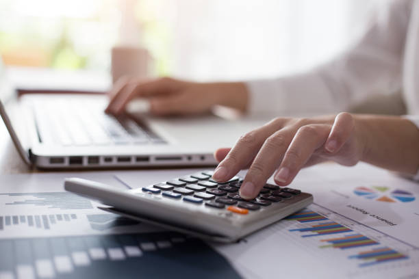 istock Business woman thinking account,accounting 1163278968