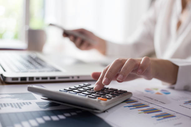 istock Business woman thinking account,accounting 1163278980