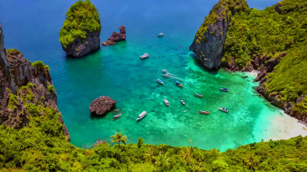istock High Angle View Of Rocks In Sea 1163294490