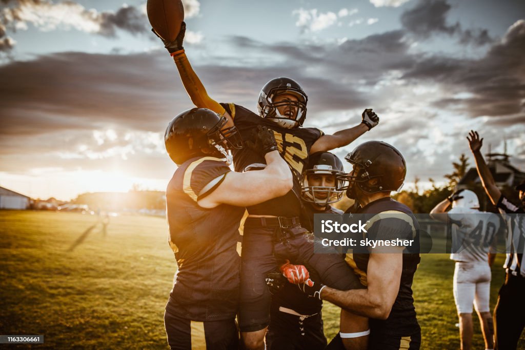 Sieg auf American-Football-Spiel! - Lizenzfrei Amerikanischer Football Stock-Foto