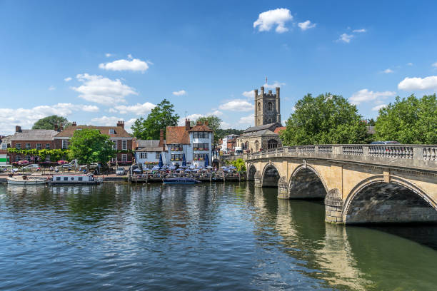 Henly on Thames The town of Heley on Thames in the English county of Oxfordshire oxfordshire stock pictures, royalty-free photos & images
