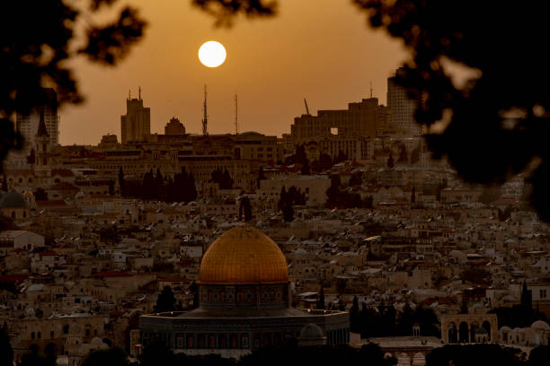 istock Mount of olives - View 1163330602