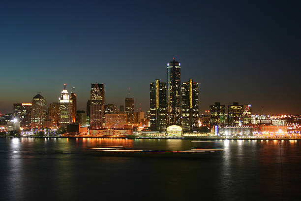 istock Detroit Skyline at Dusk 116334550