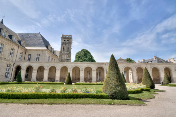 istock Caen abbey to the ladies 1163387485