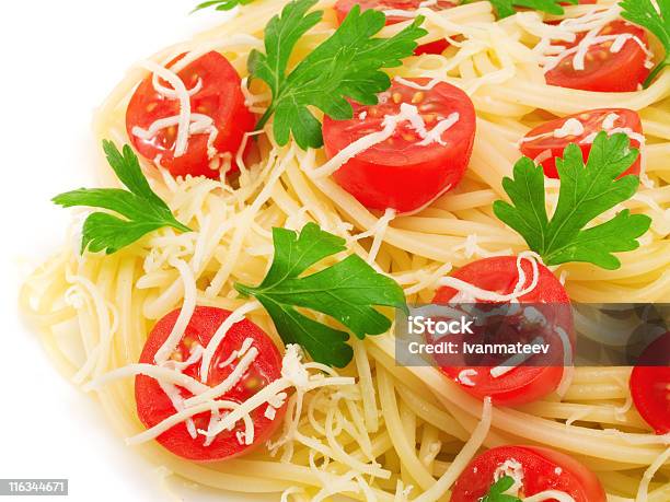 Massa Coleçãoesparguete Com Tomate Cereja - Fotografias de stock e mais imagens de Almoço - Almoço, Amarelo, Branco