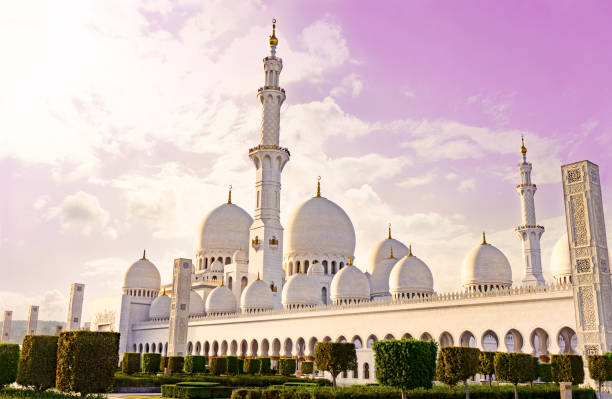 istock Sheikh Zayed Mosque, Abu Dhabi, UAE, with purple sky 1163534859