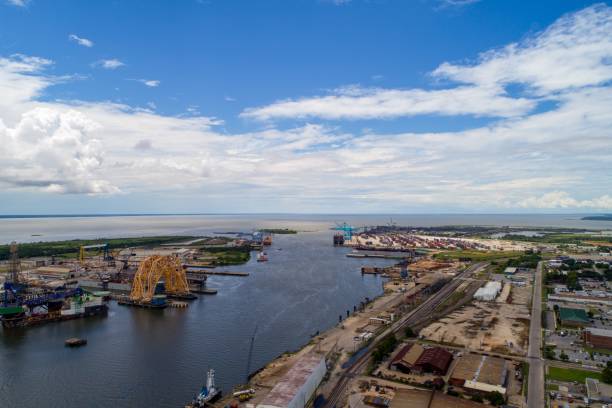 istock Downtown Mobile, Alabama riverside cityscape 1163553713