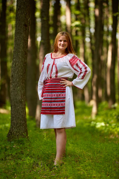 istock Girl in traditional Romanian costume 1163599705