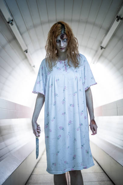 FIESTAS GUIRCA Besessene Zombie Damen Kostüm Im Nachthemd - Gr. L (42-44) - Halloween, Karneval, Horror Party Outfit