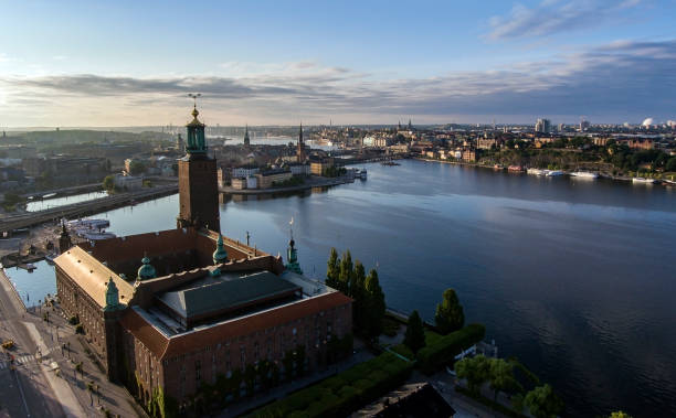 veduta di stoccolma svezia - stockholm panoramic bridge city foto e immagini stock