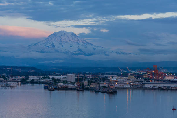 istock Northwest Port At Twilight 6 1163759014