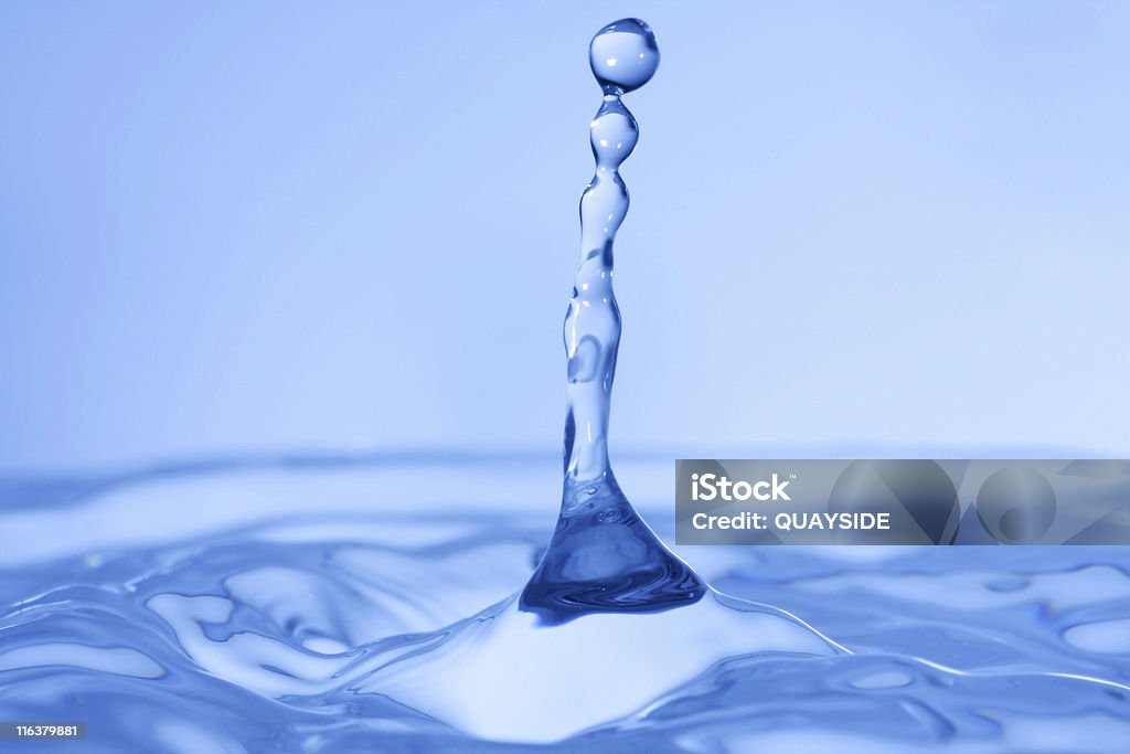 Gocciolina - Foto stock royalty-free di Acqua