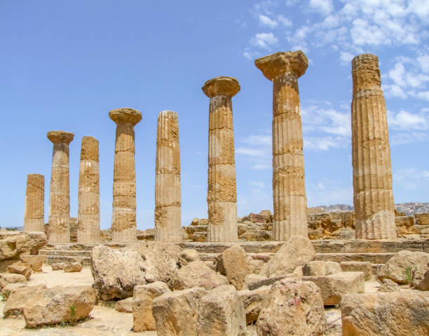 agrigento na sycylii - temple of heracles zdjęcia i obrazy z banku zdjęć