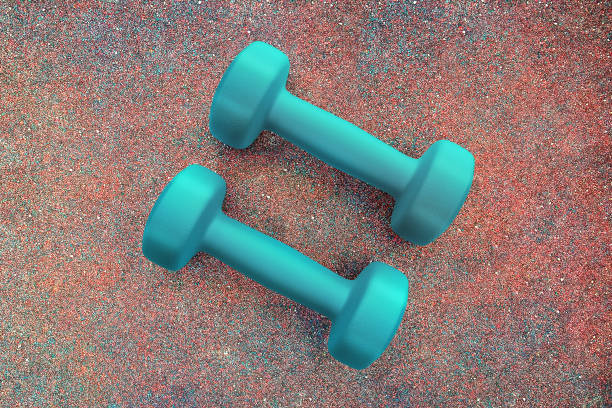 os dumbbells da aptidão wiew superior azul na tampa dos esportes. ilustração 3d. - top wiew - fotografias e filmes do acervo