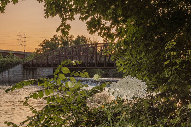 bellamy harbor park - mohawk river fotografías e imágenes de stock