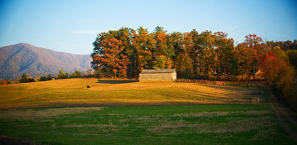 istock Tennessee mountain farm 116407053