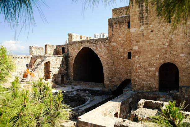 panorama cytadeli raymonda de saint-gillesa , trypolis, liban - tripoli zdjęcia i obrazy z banku zdjęć